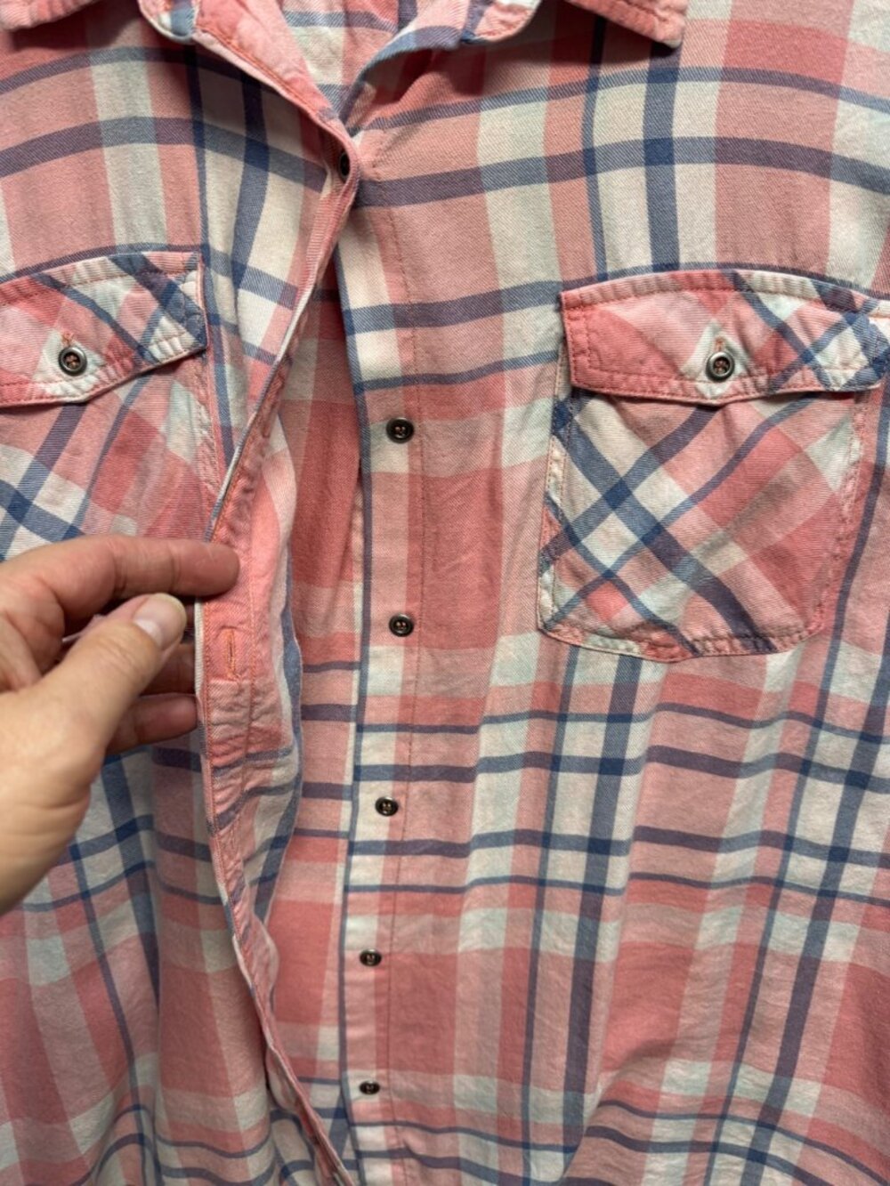 Plaid Button-Up Shirt By Meri Skye Size L Pink & Blue Long Sleeve Lightweight - Picture 2 of 9
